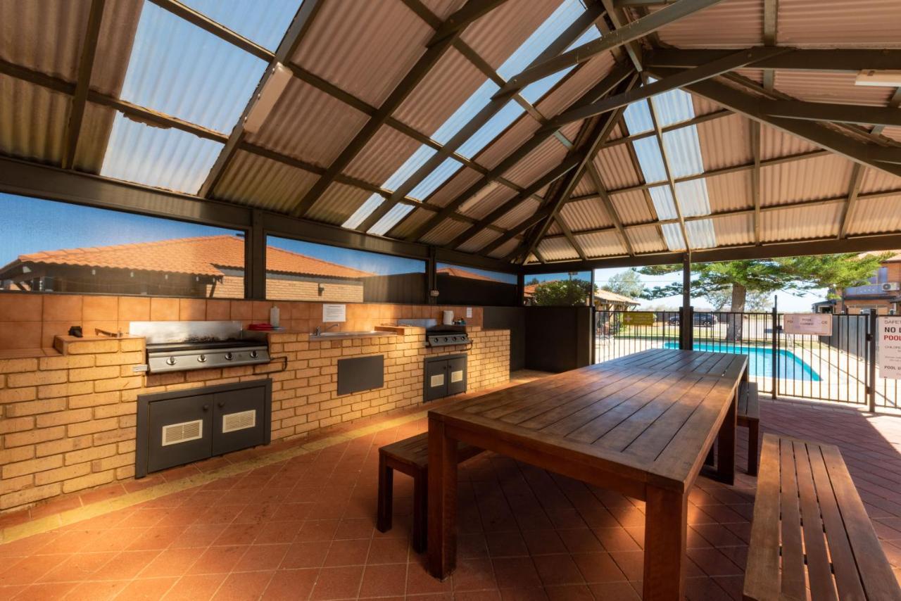 Geraldton'S Ocean West Holiday Units & Short Stay Accommodation Экстерьер фото