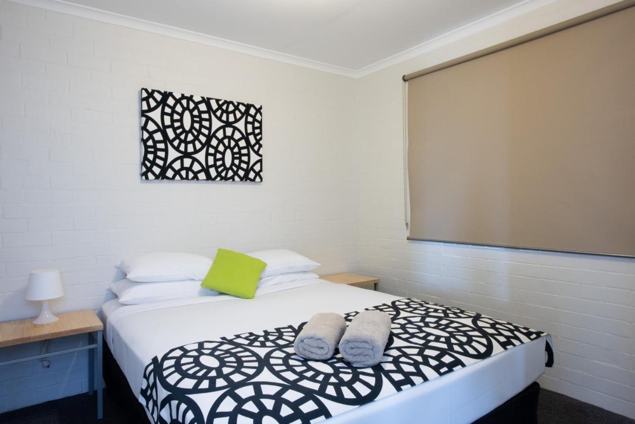 Geraldton'S Ocean West Holiday Units & Short Stay Accommodation Экстерьер фото
